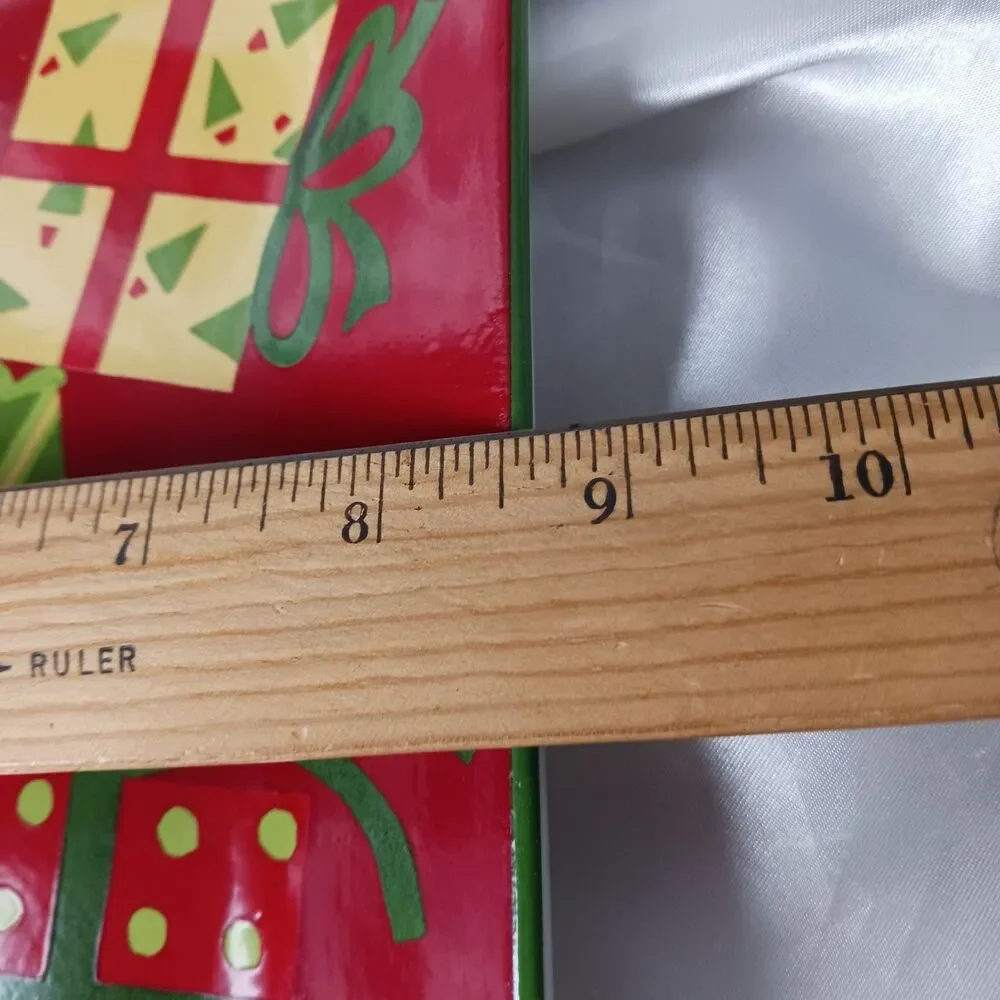 CERTIFIED INTERNATIONAL SNOWMAN PRESENTS 8 1/2'' SQUARE PLATE